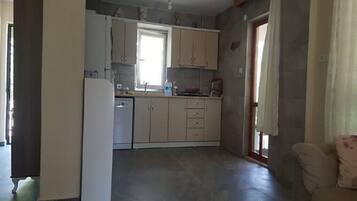 Villa, 3 chambres | Coin cuisine privé | Grand réfrigérateur, lave-vaisselle