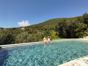 Piscine extérieure, piscine chauffée