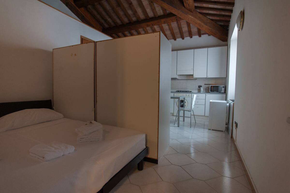 City-Apartment (Sant'Andrea 4) | 1 Schlafzimmer, kostenloses WLAN, Bettwäsche