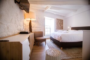 Iron/ironing board, free WiFi, bed sheets - Porto & Douro Best Views by Porto City Hosts (Porto)