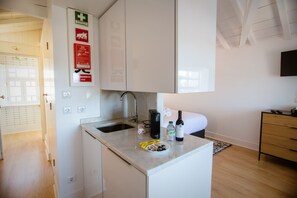 Private kitchenette - Porto & Douro Best Views by Porto City Hosts (Porto)
