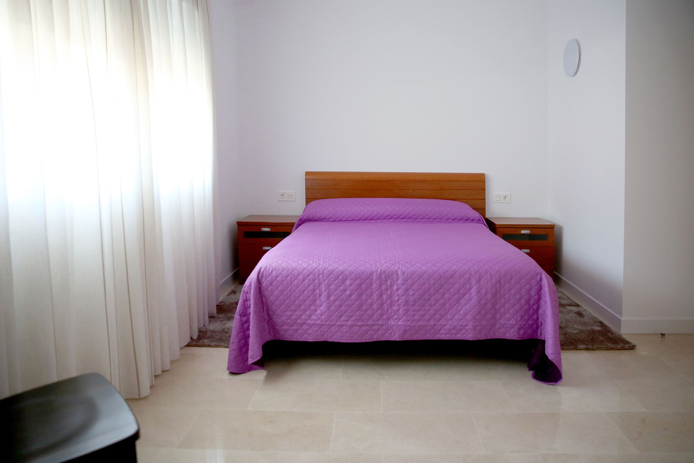 3 chambres, fer et planche à repasser, Wi-Fi gratuit, draps fournis