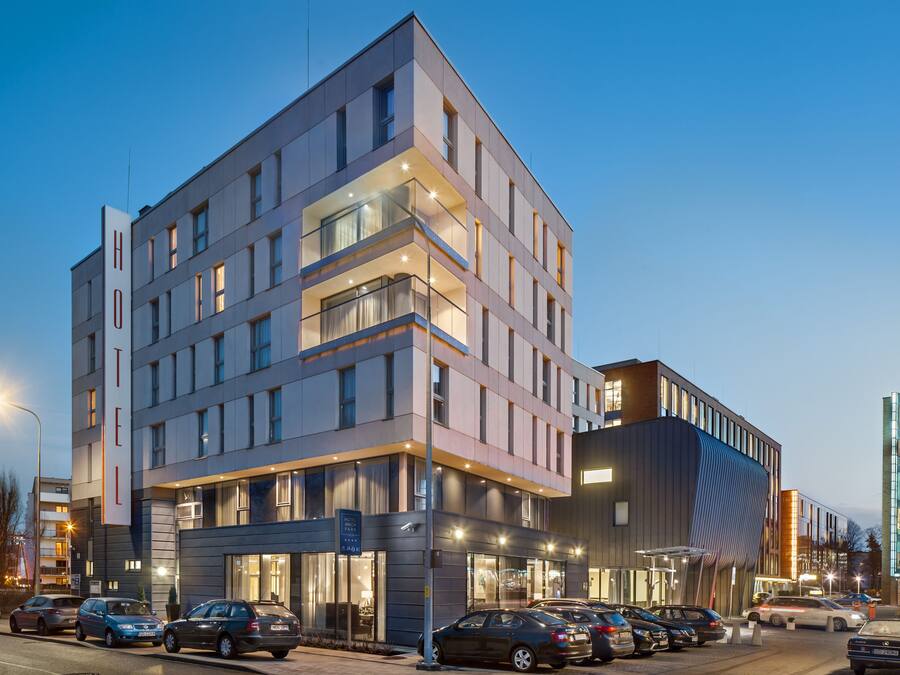 Fasade – kveld/natt