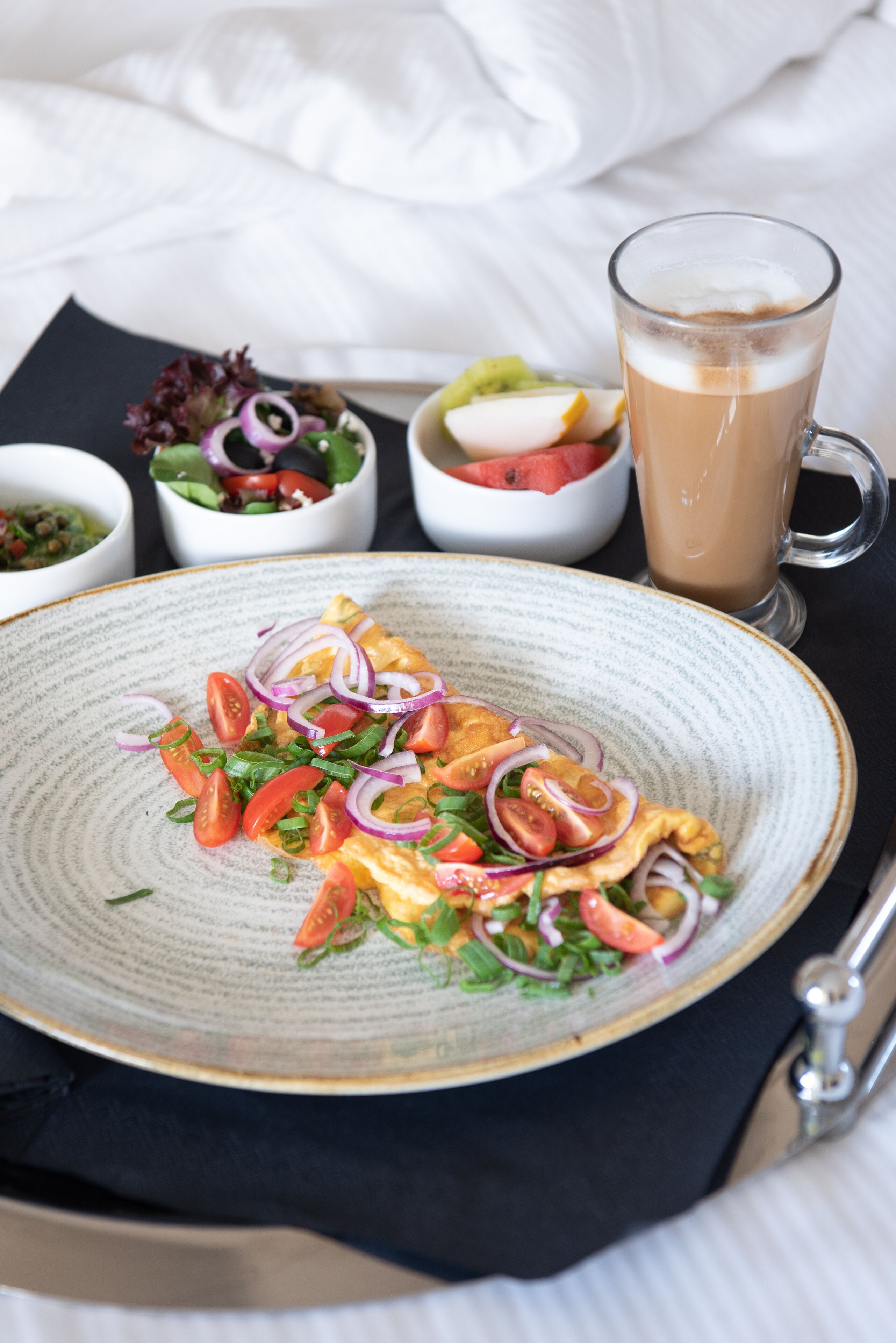 standard twin room | in-room safe, desk, blackout curtains, soundproofing