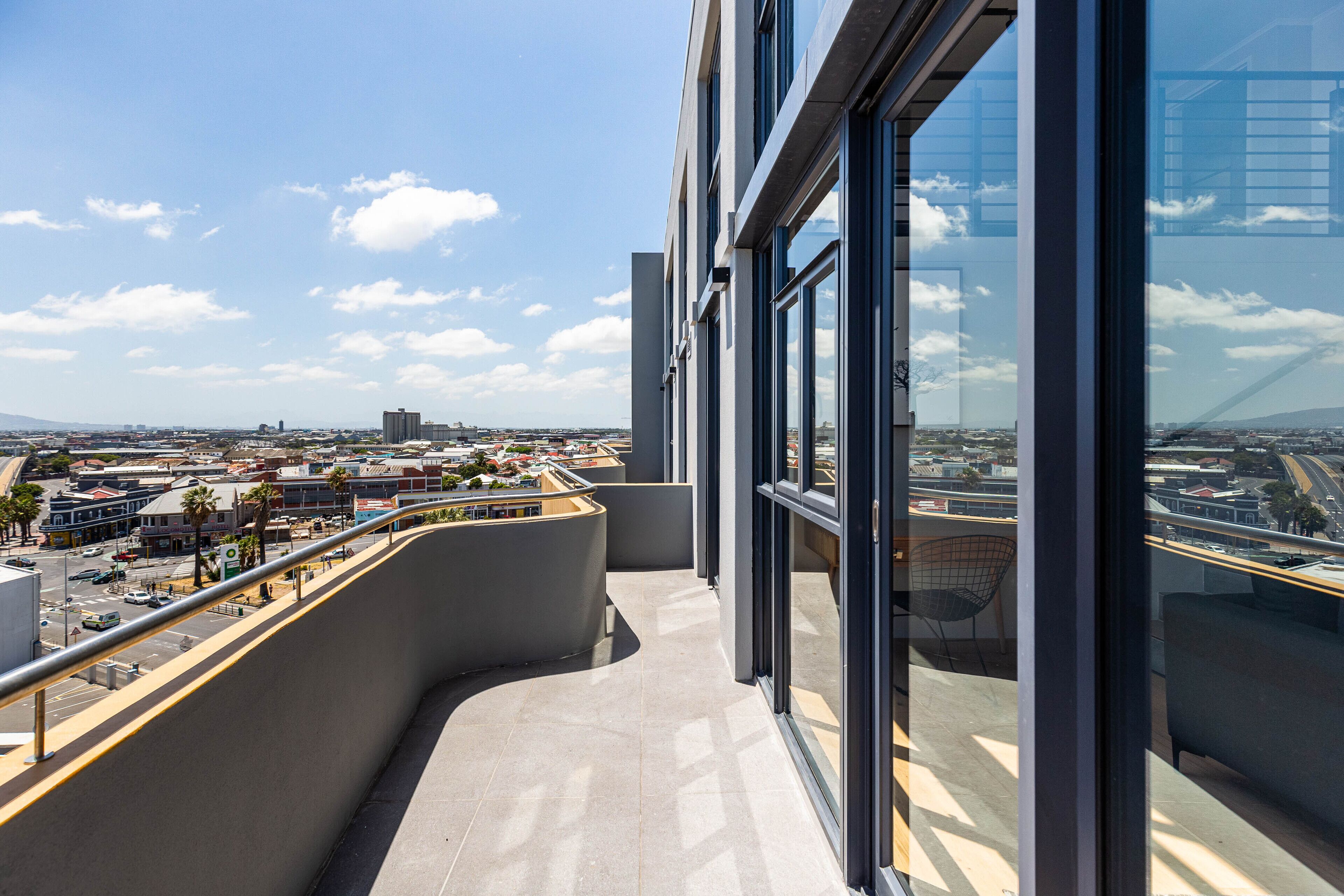 Photo - Urban Artisan Luxury Suites by Totalstay