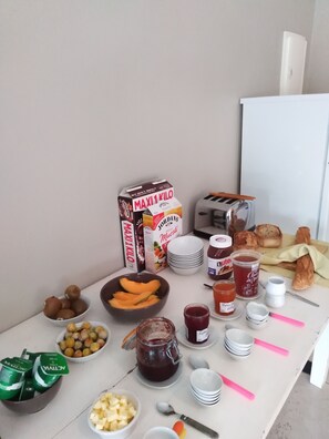 Petit déjeuner continental compris tous les jours