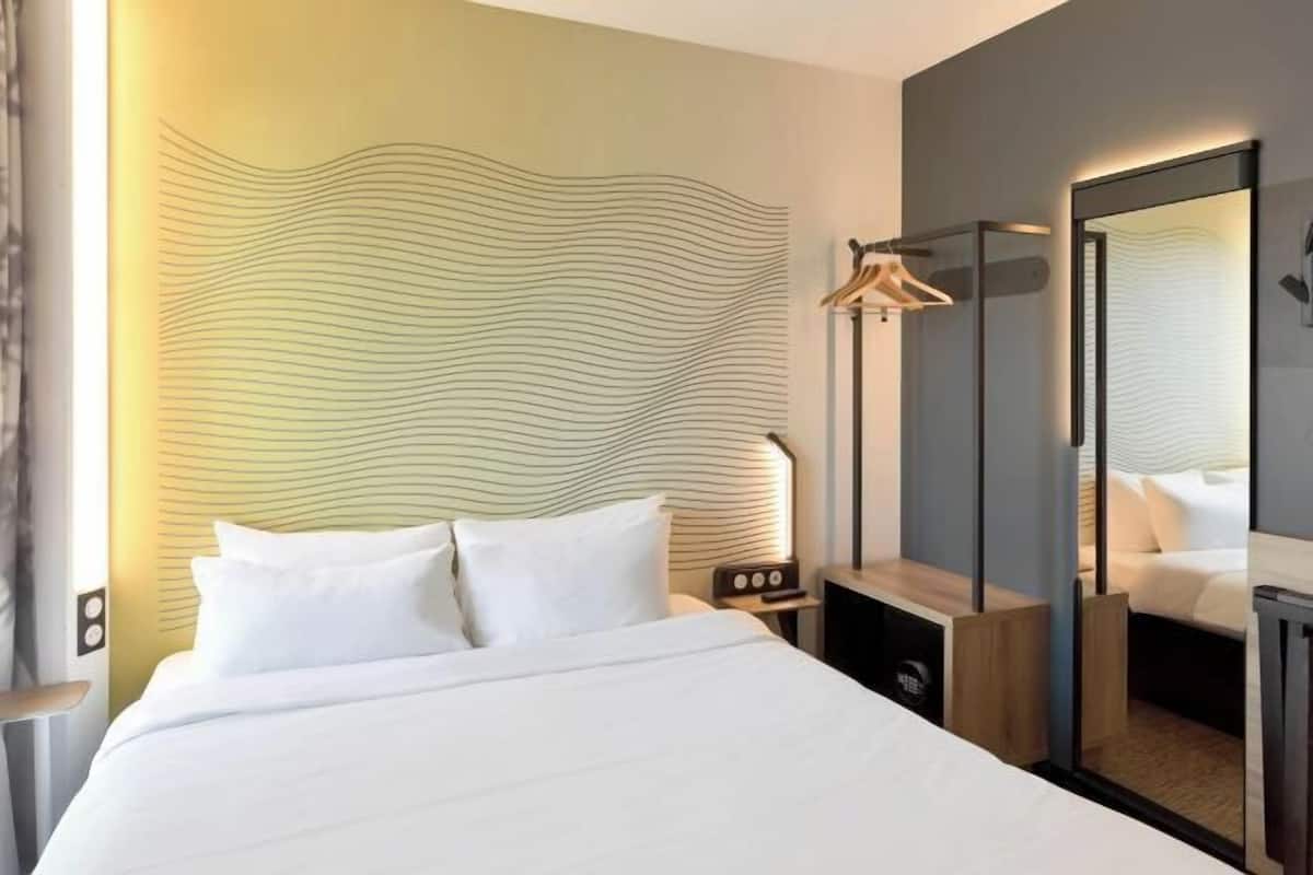 Bureau, chambres insonorisées, Wi-Fi gratuit, draps fournis
