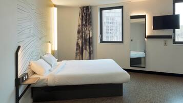 Double Room, Mobility Accessible, Non Smoking | Desk, soundproofing, free WiFi, bed sheets