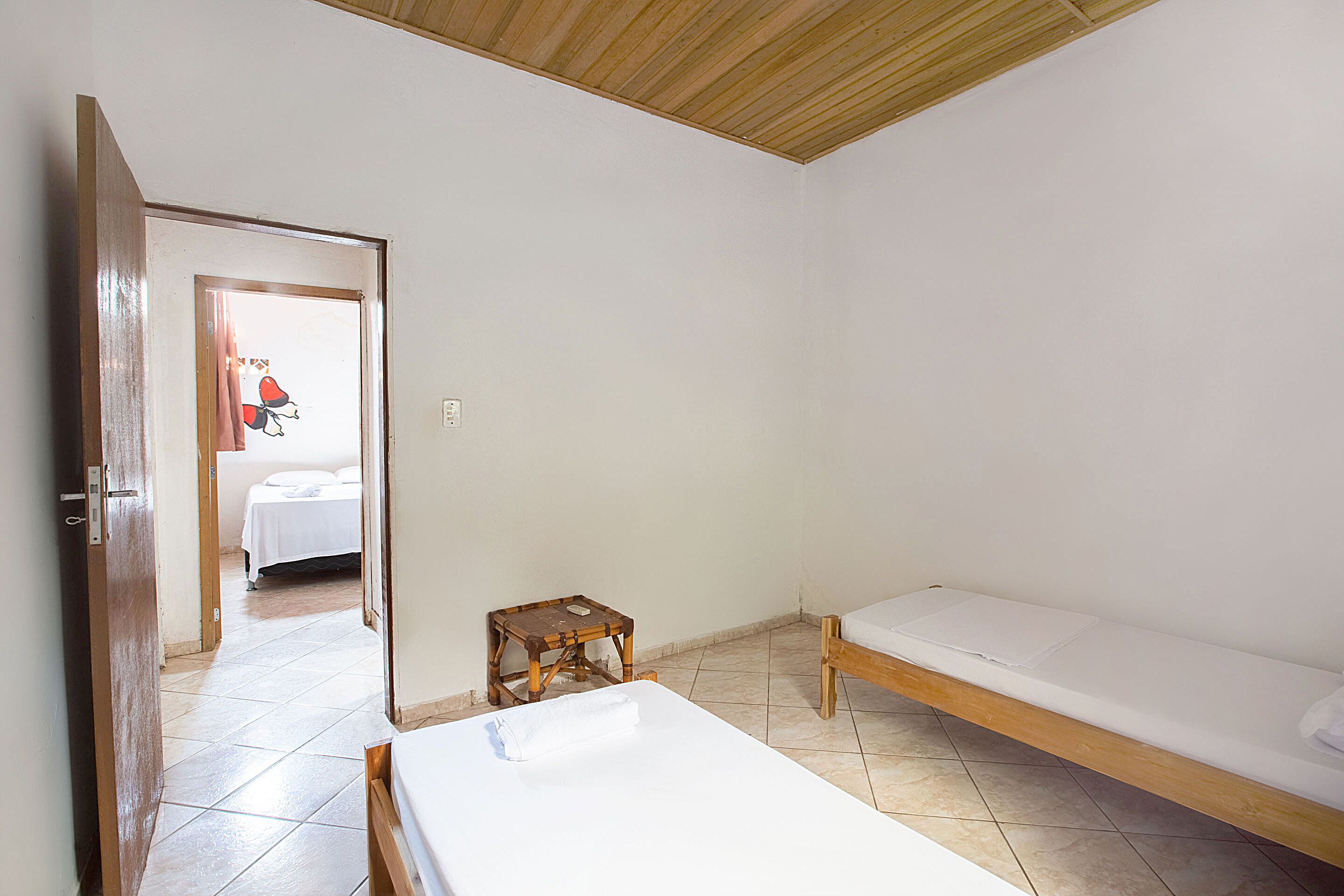 family room | free wifi, bed sheets