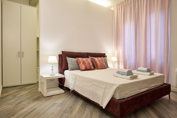 1 bedroom, desk, iron/ironing board, free WiFi