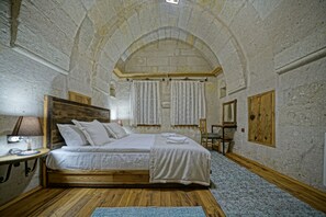 Panoramic Room | Premium bedding, free WiFi, bed sheets - Naraca Cave House (Nevsehir)