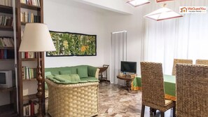 Apartment, 3 Schlafzimmer | Wohnbereich