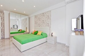 Apartment, 1 Bedroom, City View | 1 bedroom, iron/ironing board, free WiFi - Maison Roberta (Rome)