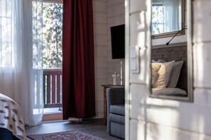 Suite Deluxe, 1 llit de matrimoni gran i sofà llit, balcó, vistes al parc | 1 dormitori, roba de llit d'alta qualitat i matalassos Tempur-Pedic 