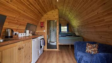 Cabin, 1 Queen Bed with Sofa bed | 1 bedroom, travel crib, bed sheets