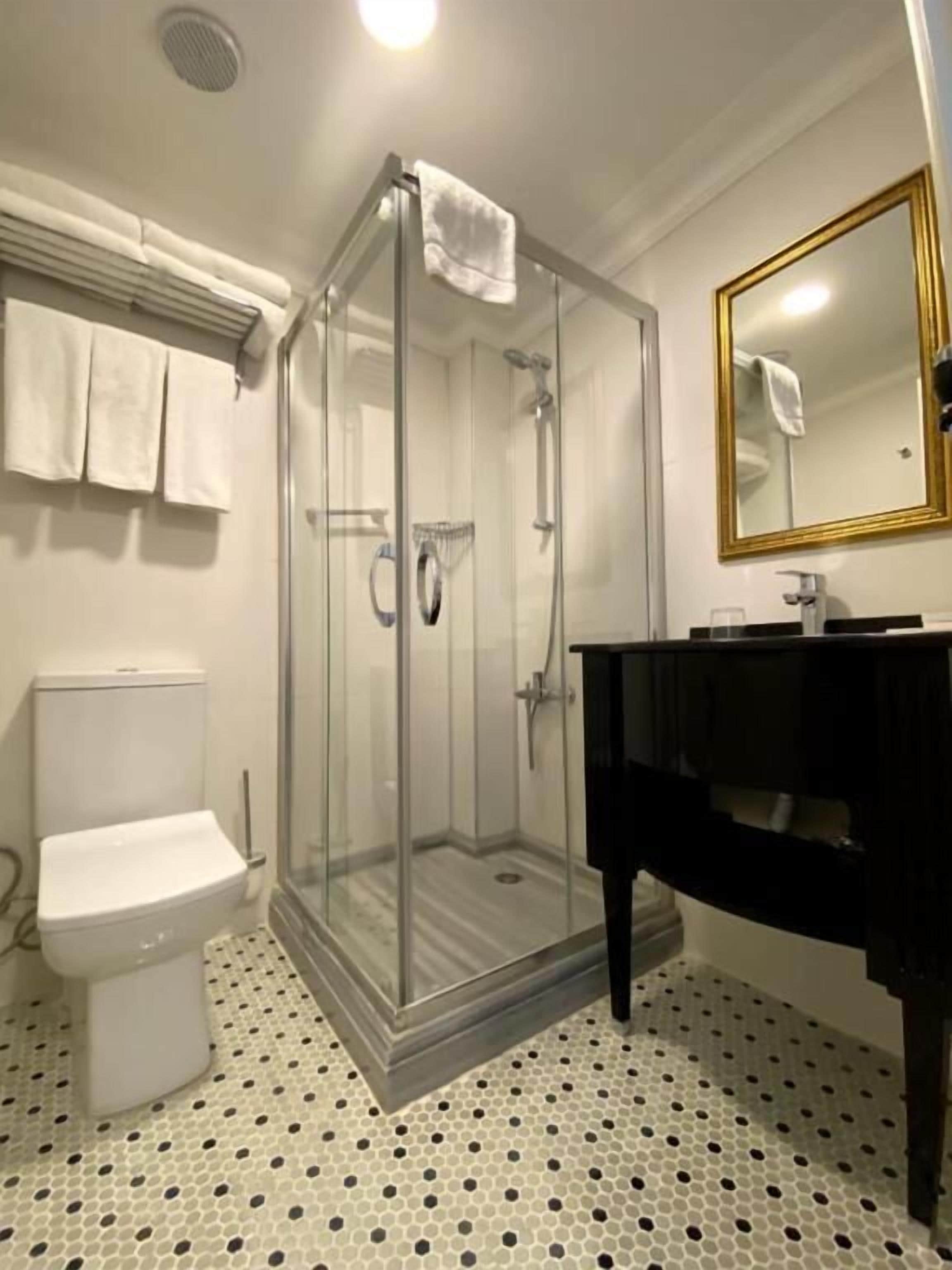 Photo - Meroddi La Porta