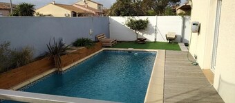 House with pool near the beach and shops