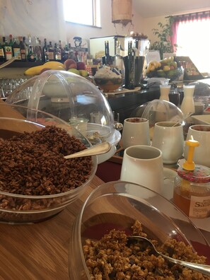 Tägliches inbegriffenes Frühstücksbuffet