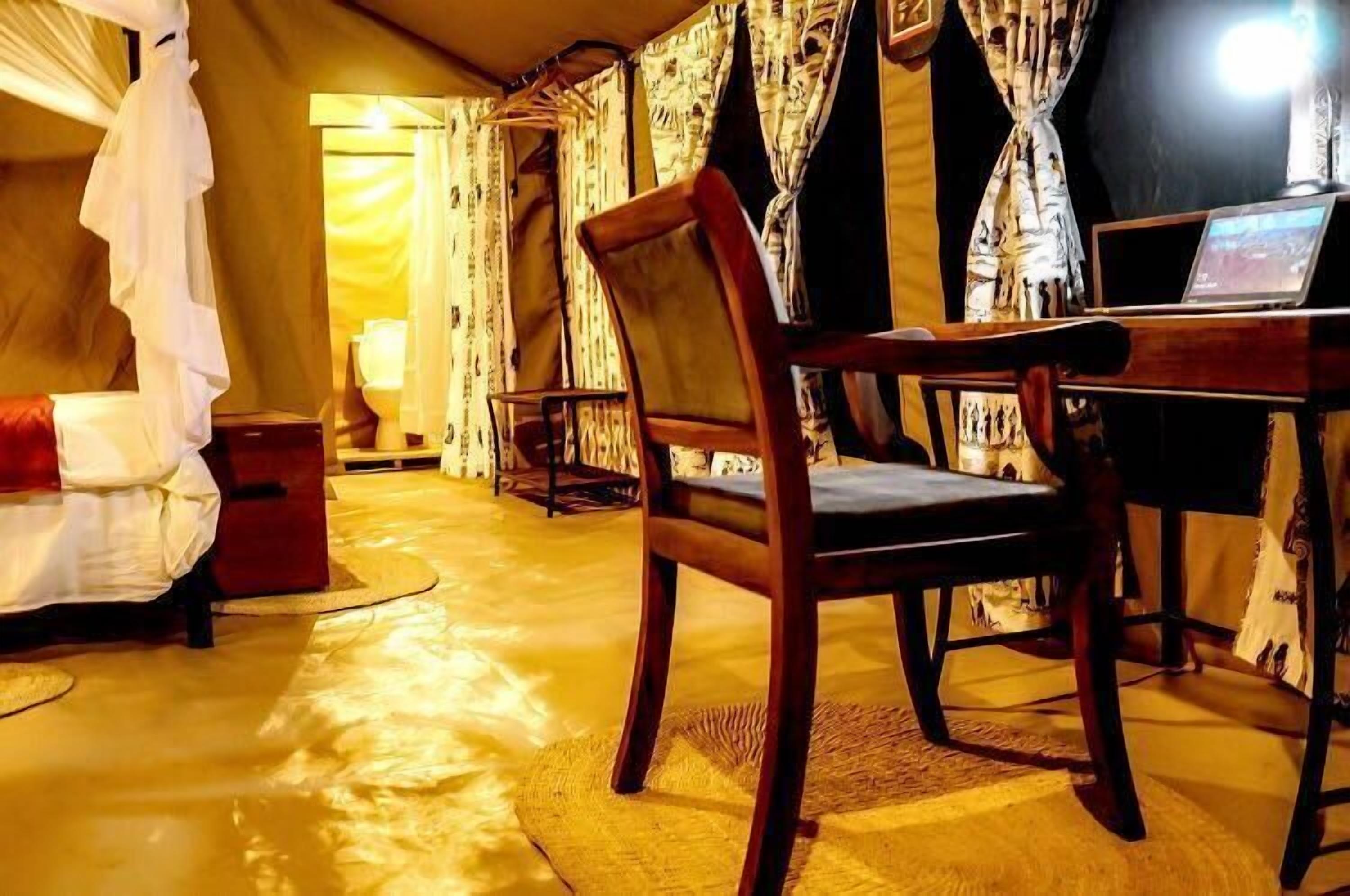 luxury tent | champagne service