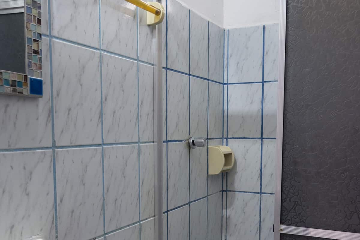 Double Room | Bathroom | Shower, towels, soap, toilet paper