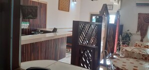 Petit déjeuner préparé sur commande servi tous les jours en supplément