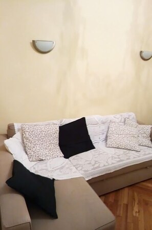 Apartment | Living room