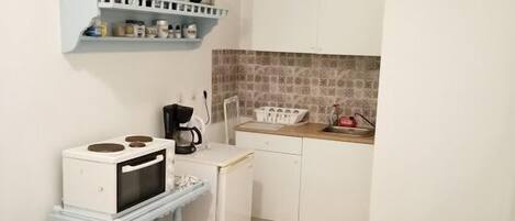 アパートメント | 専用簡易キッチン | コーヒー / ティーメーカー、電気ポット