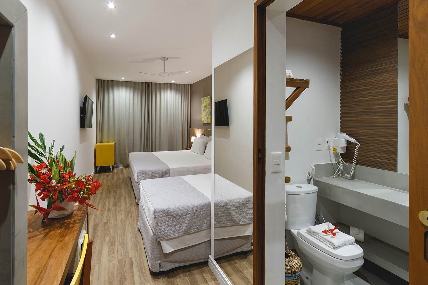 shower, towels, soap, shampoo