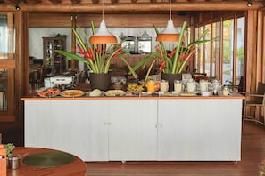 Free daily buffet breakfast