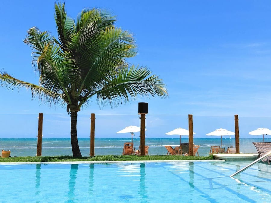 2 outdoor pools, sun loungers