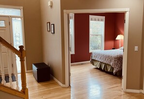 6 Schlafzimmer, Schreibtisch, Bügeleisen/Bügelbrett, kostenloses WLAN