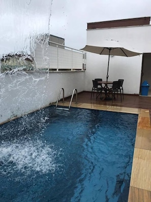 Piscina all'aperto