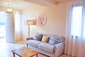 Appartement Deluxe, 3 chambres (17) | Coin séjour | TV connectée