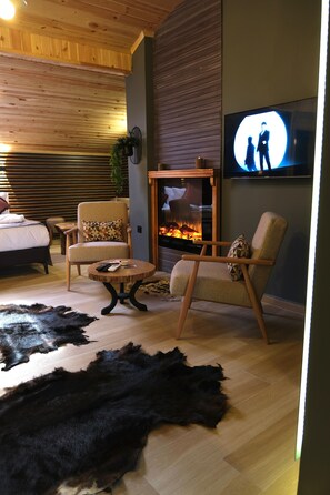 Premium Suite | Egyptian cotton sheets, premium bedding, Select Comfort beds, desk