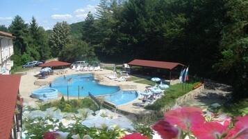 Indoor pool, seasonal outdoor pool