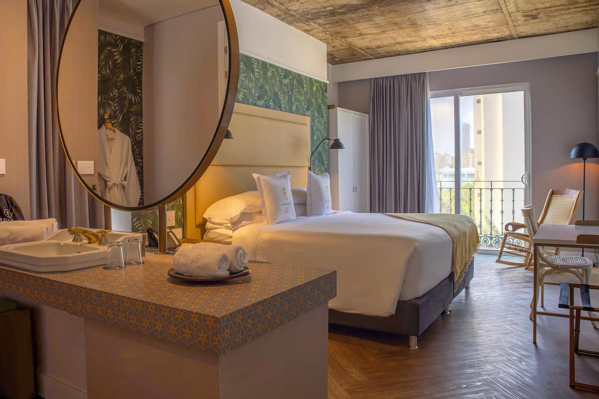 Chambre, 1 très grand lit, non-fumeur