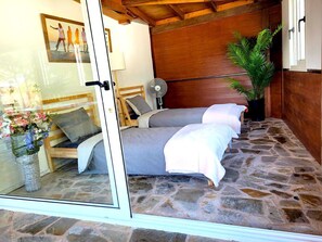 3 عدّة غرف نوم وواي فاي مجانًا وملاءات أسرّة