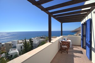 Caja de seguridad en la habitación y decoración personalizada 