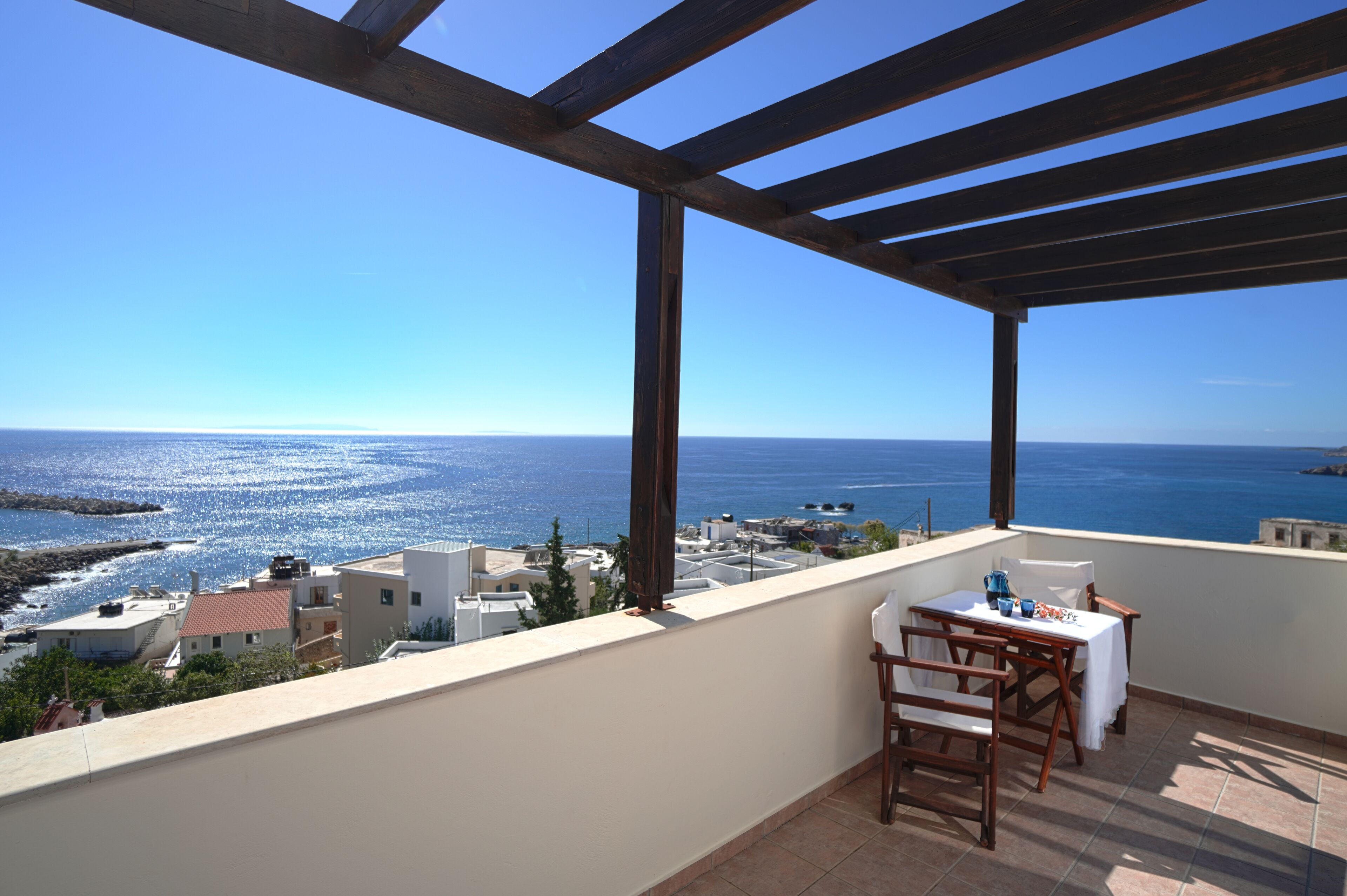 apartment with sea view | terrace/patio