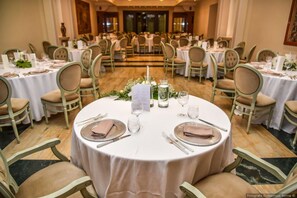 Banquet hall - LH Domus Caesari (Marino)