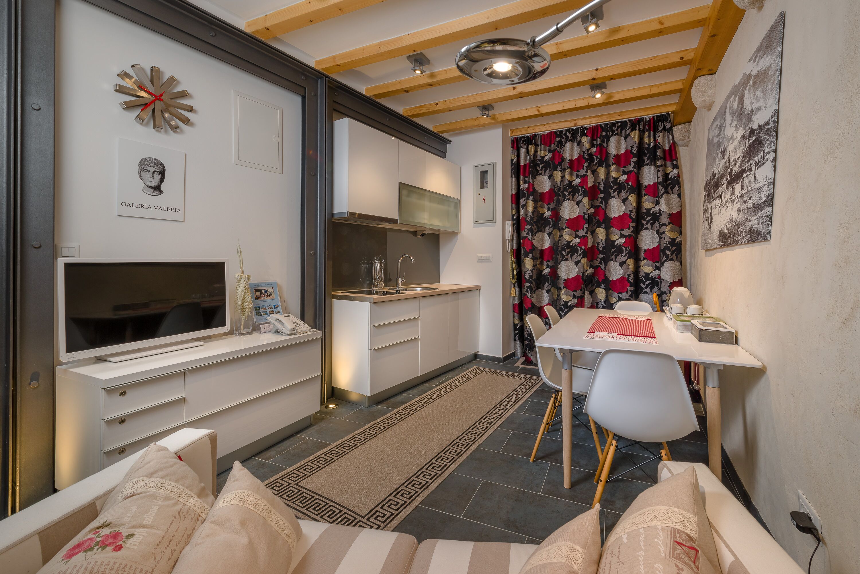 迷你雪櫃、焗爐、爐具、烤盤