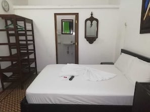 واي فاي مجانًا وملاءات أسرّة