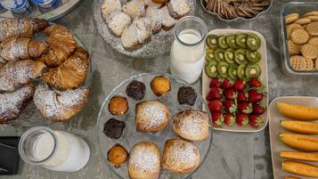 Tägliches inbegriffenes kontinentales Frühstück