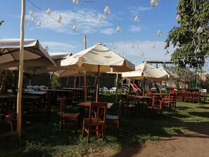 International cuisine, pool views 