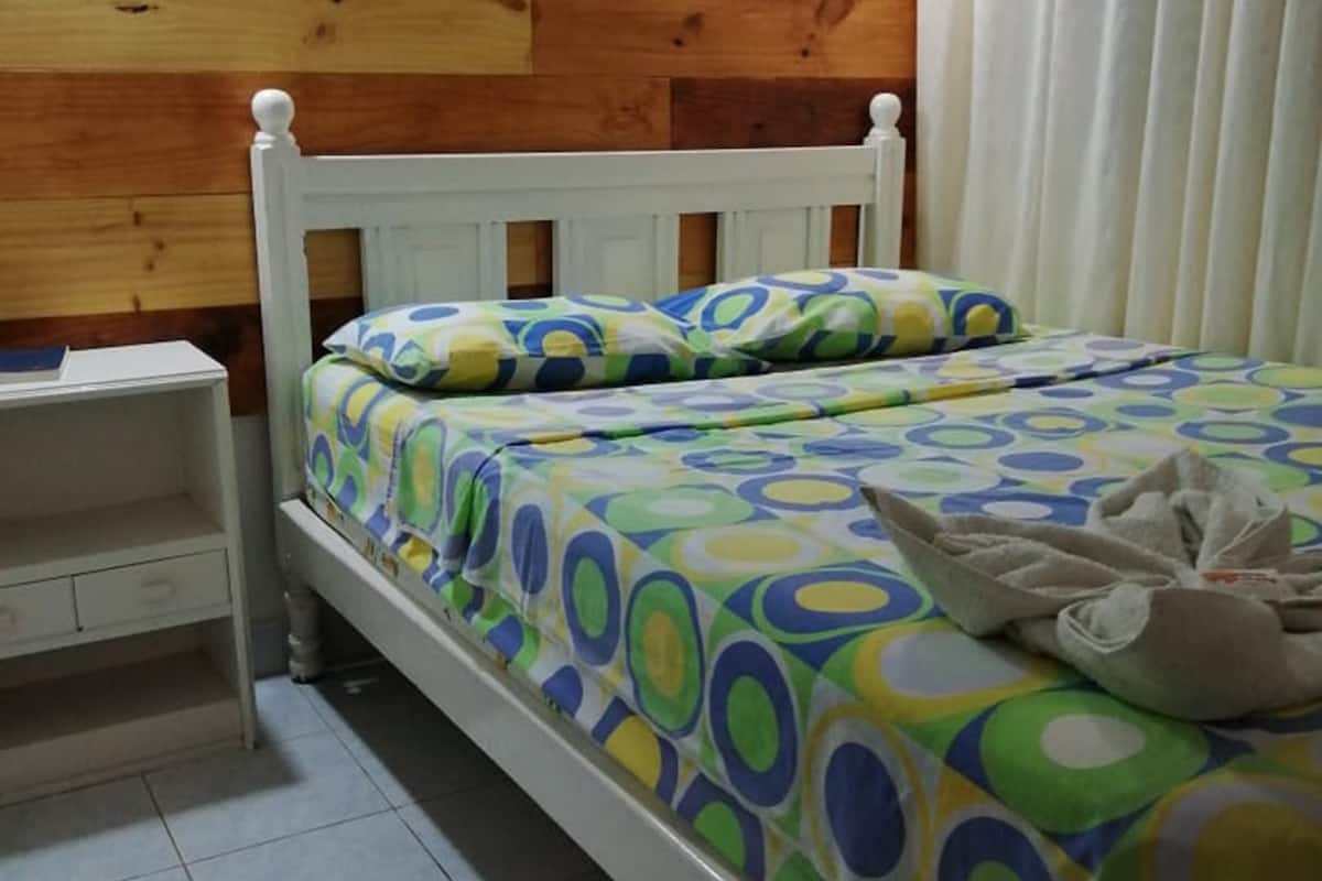 2 Schlafzimmer, Minibar, kostenloses WLAN, BettwÀsche
