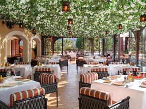 Dinner served  - Hotel Byblos Saint-Tropez (Saint-Tropez)