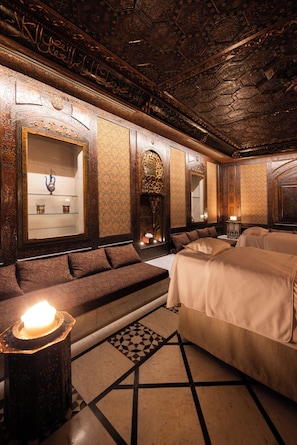 Hammam, soins corporels, massages sportifs, enveloppements corporels