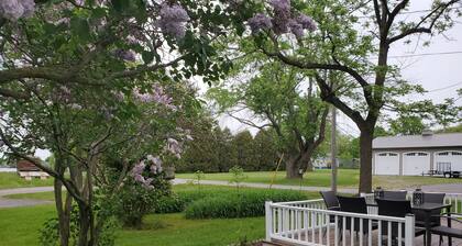 Charming Colonial Home in the Village of Clayton, 3B/2ba, W/D, Patio