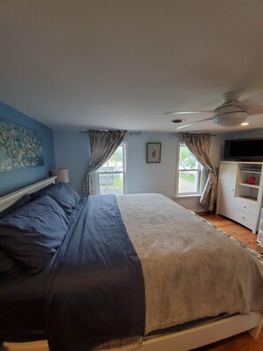 3 bedrooms, iron/ironing board, free WiFi, bed sheets