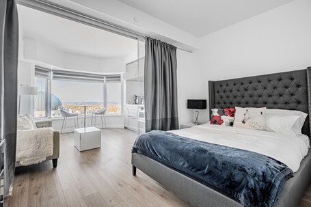 Avalon Suites Yorkville - Image 37